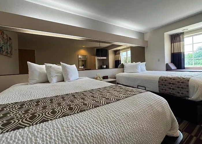 Microtel By Wyndham Hotel Champaign