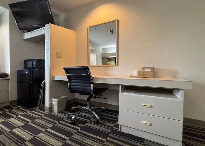 Hotel Microtel By Wyndham