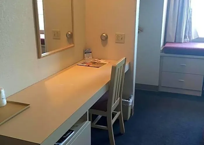 Microtel By Wyndham Hotel Champaign